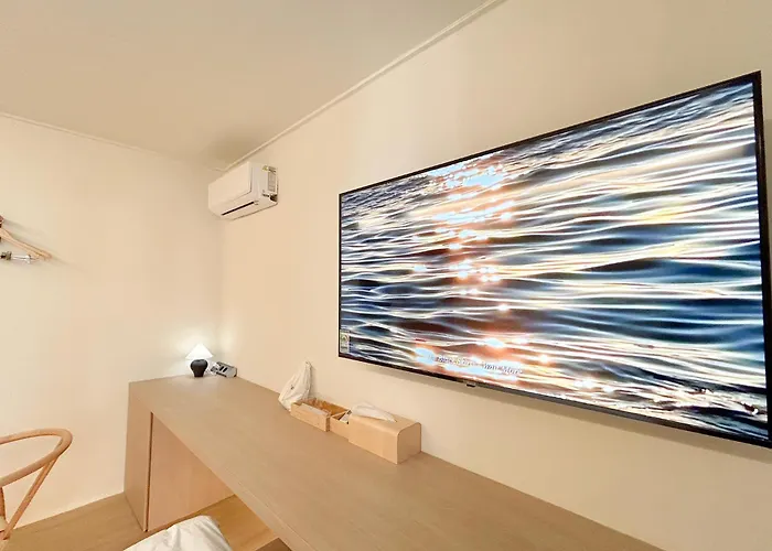 Hotel Off Stay, In - 10m From Airport, 8m To Subway